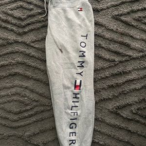 tommy hilfiger sweats